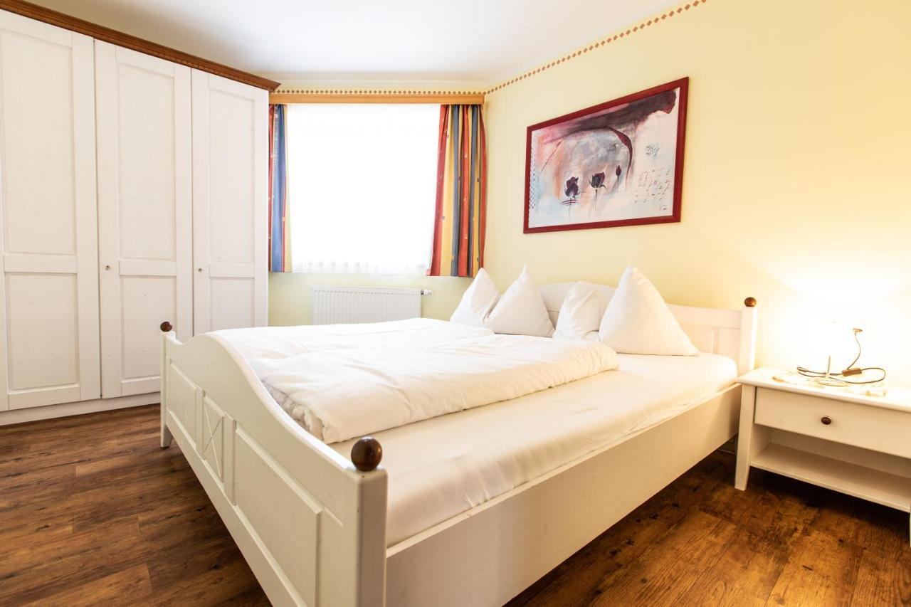 Biohotel Castello Koenigsleiten Konigsleiten Bagian luar foto