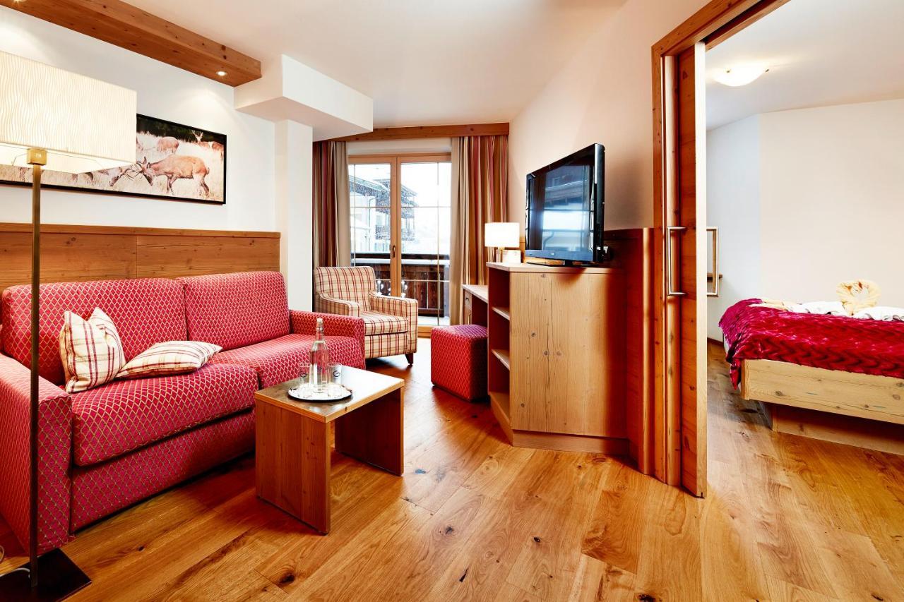 Biohotel Castello Koenigsleiten Konigsleiten Bagian luar foto