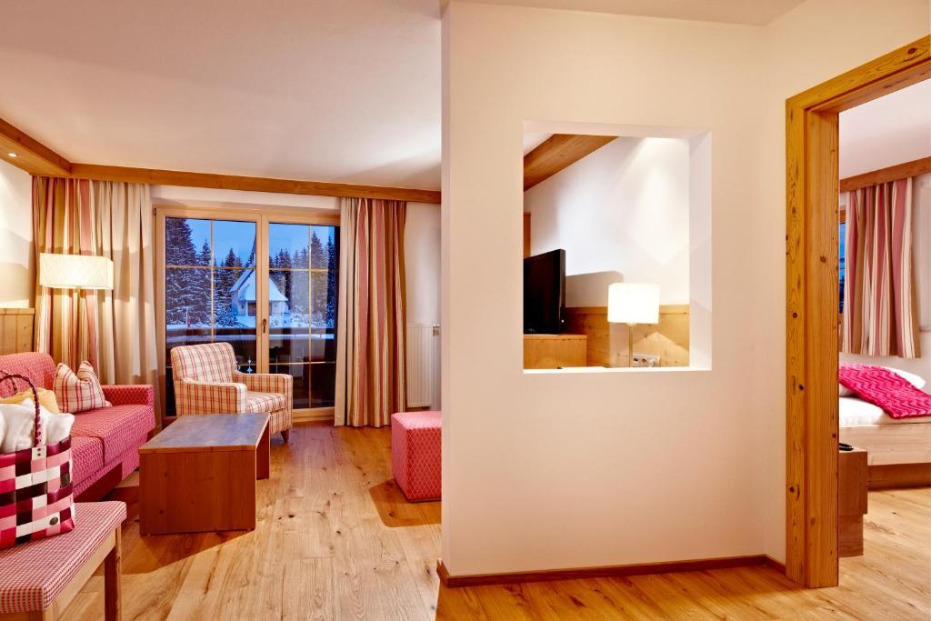 Biohotel Castello Koenigsleiten Konigsleiten Ruang foto