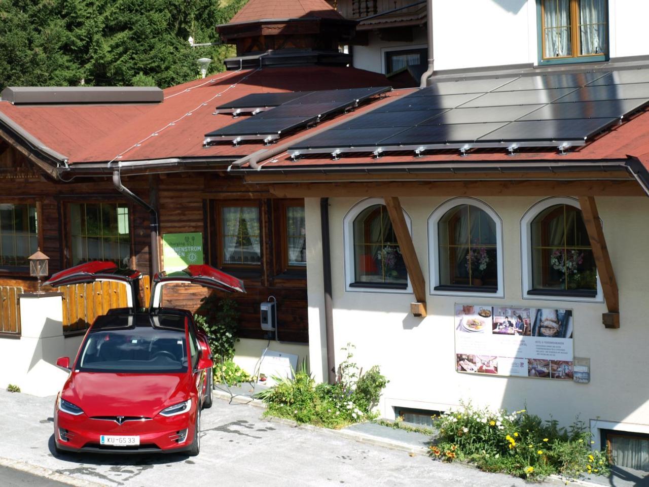 Biohotel Castello Koenigsleiten Konigsleiten Bagian luar foto